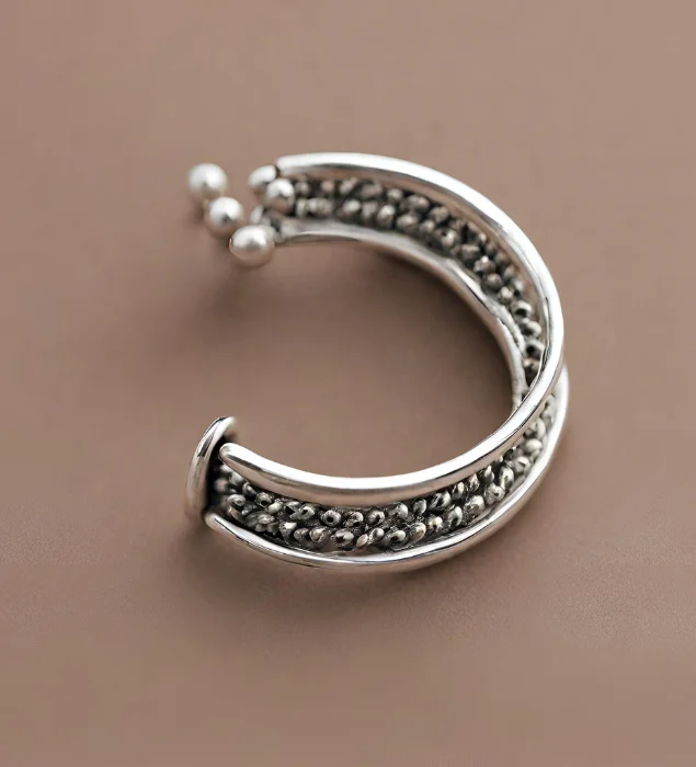 Ear cuff plateados