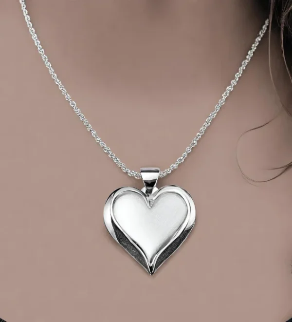 cadena corazón plateado